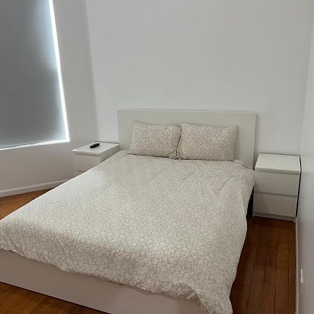 Adorable 2 Bedroom Apartment With Free Street Parking Chicago Bagian luar foto